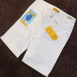 Fashion Nova-White Jean Shorts